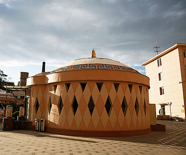 呼和浩特蒙古包式建筑房顶