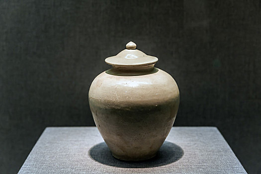 唐代白釉盖罐,河南省洛阳博物馆馆藏文物