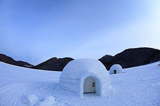 圆顶小屋,湖