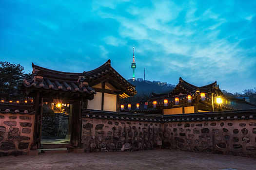 南山谷韩屋村,灯笼