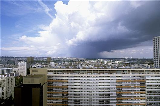 巴黎,雷雨天气