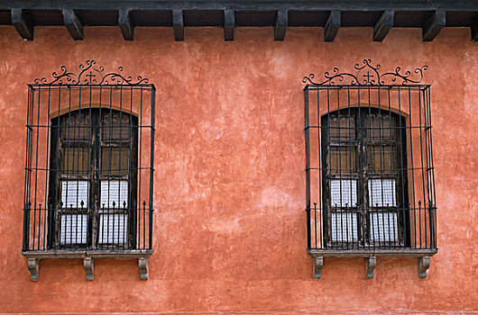仰视,两个,窗户,安提瓜岛,危地马拉