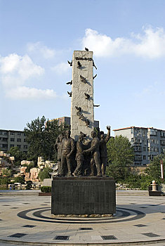 潍坊市潍县集中营纪念雕塑