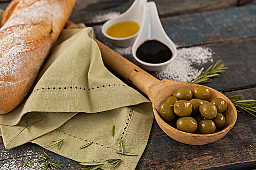 特写,橄榄油,面包,桌上,餐巾