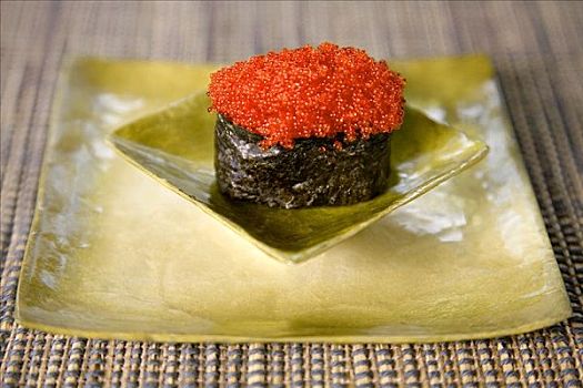 寿司卷,红色,鱼子酱