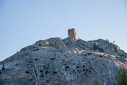可可托海国家地质公园景区标志性花岗岩石峰