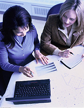 职业女性,笔记本电脑,平面布置图