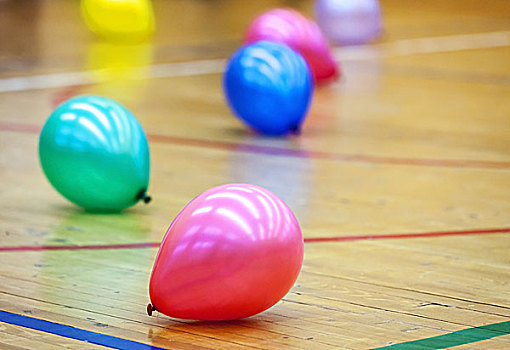 彩色,气球,木地板,体育馆
