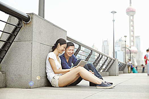 游客,坐,夫妇,桥,看,数码,外滩,上海,中国