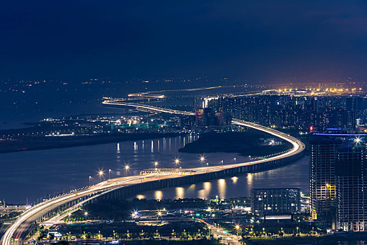 中国广东深圳前海沿江高速夜景