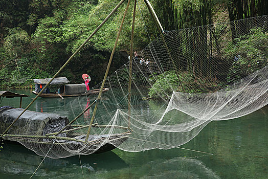 宜昌,三峡人家,长江,运输,航道,民俗,表演,风景,景点,旅游,高山,瀑布,河流,神秘,树木,植被,峡谷,壮观