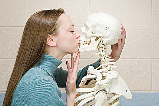 女学生,吻,人体骨骼