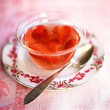草莓果冻,碗