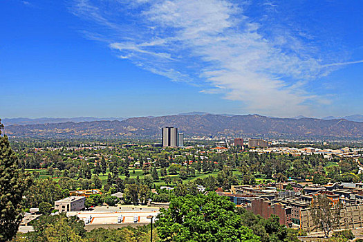 从环球影视城俯瞰洛杉矶风光