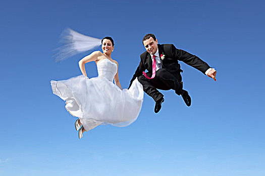 新郎,新娘,新婚夫妇,跳跃,空气,蓝天