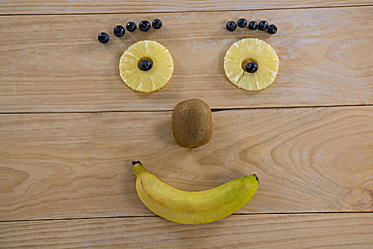 多样,水果,放置,笑脸,木桌子