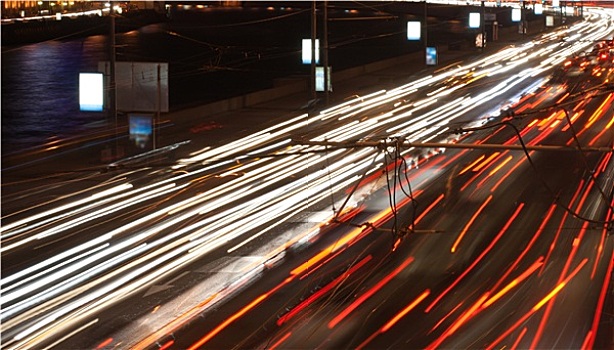 夜晚,道路