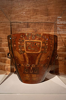 秘鲁考古学人类学历史学国家博物馆瓦里帝国大型彩陶瓮