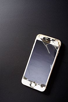 破碎手机