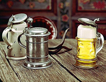 啤酒,石制品,玻璃杯,罐头,大杯,盖子,古老,木桌子,阿尔萨斯,法国