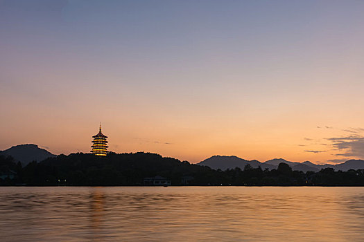 杭州西湖雷峰夕照