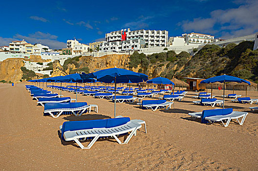 太阳椅,遮阳伞,阿尔布斐拉,阿尔加维,葡萄牙,欧洲