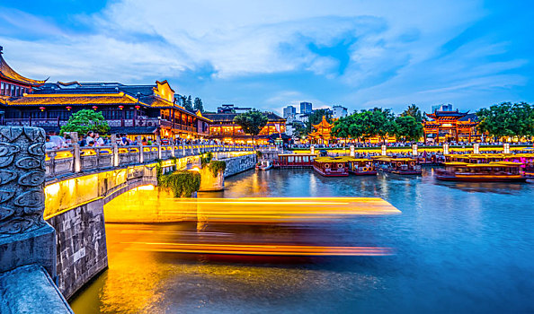 南京秦淮河夜景和城市景观