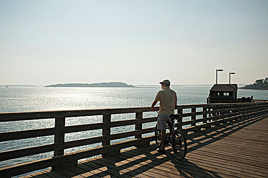 中年,男人,自行车,码头