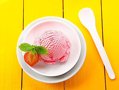 草莓,冰激凌,黄色,桌子