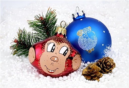 圣诞树,玩具,猴子,气球,绵羊,人造,杉枝,两个,松果,背景,雪