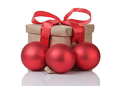 礼盒,红色,蝴蝶结,圣诞节,彩球,隔绝,白色背景