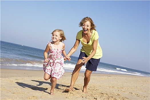 祖母,孙女,跑,海滩