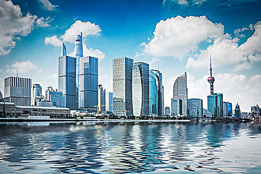 现代化的天际线和建筑在中国上海