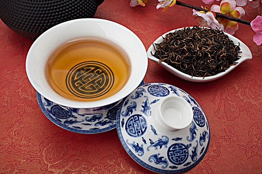 http://www.qunran.cn/html/71b4299886.html