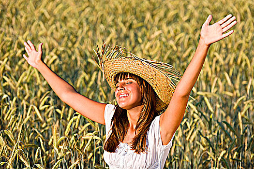 高兴,女人,草帽,享受,太阳,玉米田