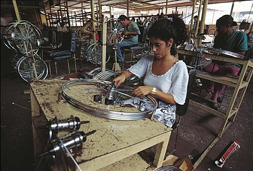女人,工作,自行车,工厂,哈瓦那,古巴,中美洲