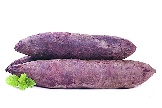 白底上的熟紫薯