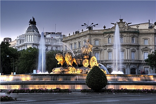 西贝里斯广场喷泉