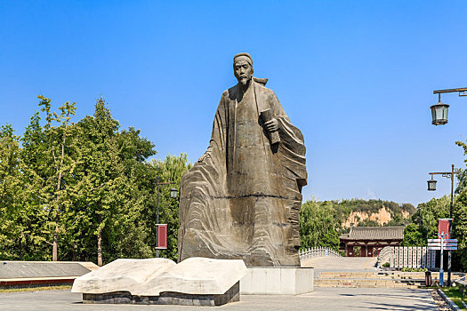 杜甫雕像,中国河南省巩义市杜甫故里景区