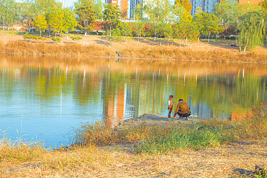 北京昌平秋季白浮厅公园景色