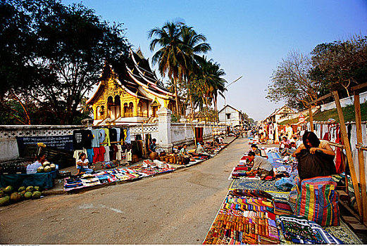 街边市场,琅勃拉邦,老挝