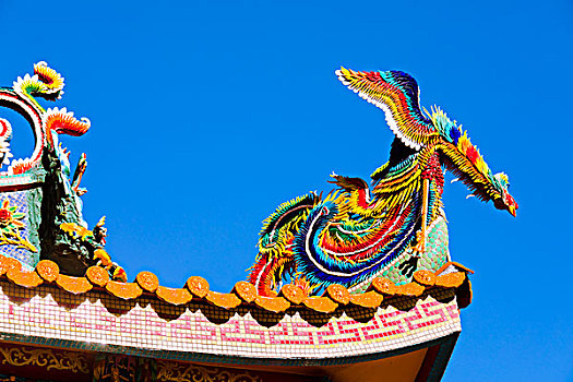 中国宗教信仰,寺庙屋顶重要的装饰,镶嵌工艺凤凰
