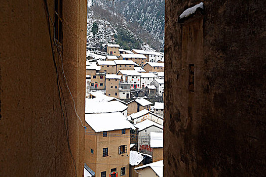 歙县阳产民居雪景