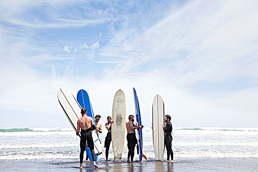 男性,女性,冲浪,朋友,站立,海滩,冲浪板
