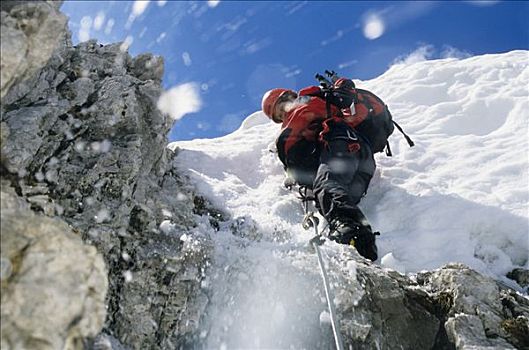 登山者,攀登,上方,钢铁,绳索,雪,滑动,因斯布鲁克,固定,路线,提洛尔,奥地利,欧洲