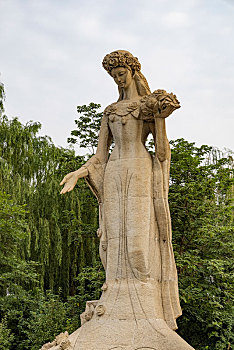 石家庄市,月季公园,花中皇后雕像