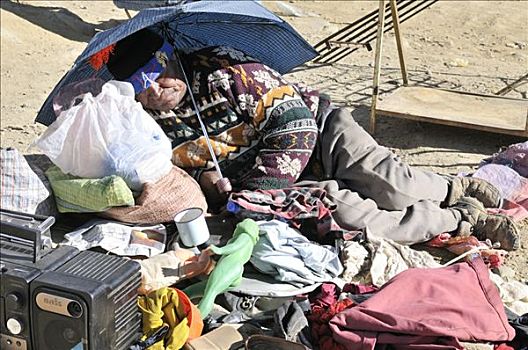 老人,睡觉,伞,业务员,市场,玻利维亚,南美