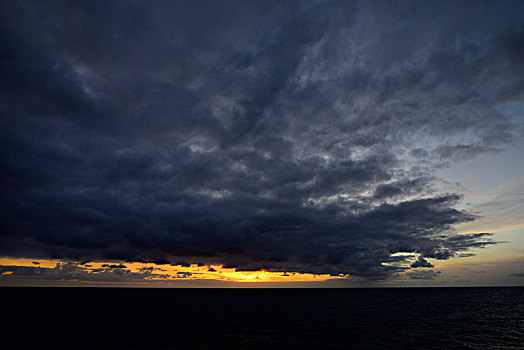 日落,积雨云,公海,大西洋