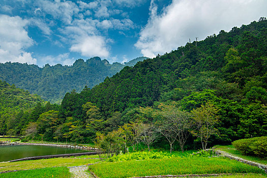 台湾宜兰县森林高山湖泊,明池,是著名的旅游胜地