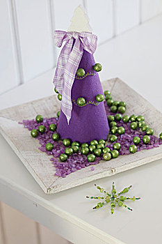 紫色,圣诞树,盘子,砾石,绿色,小玩意